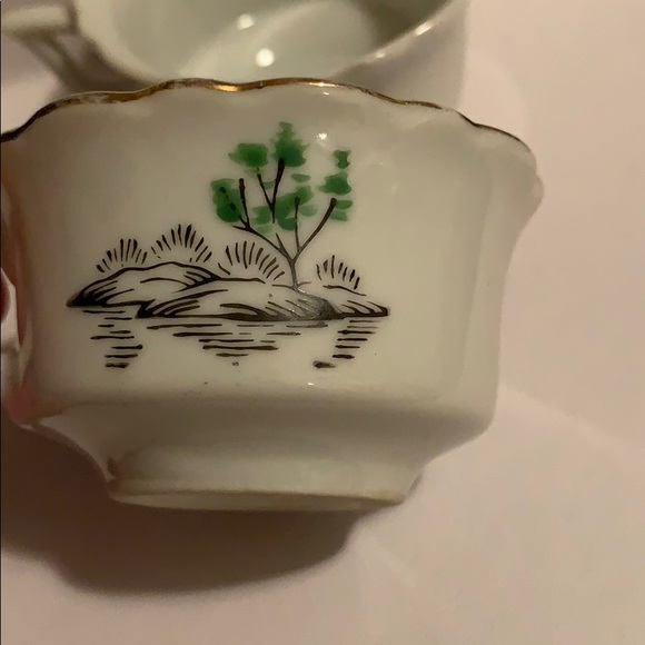Vintage porcelain Japan mini tea/coffee cups - Picture 3 of 12